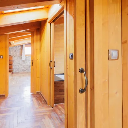 Ricart Chalet *